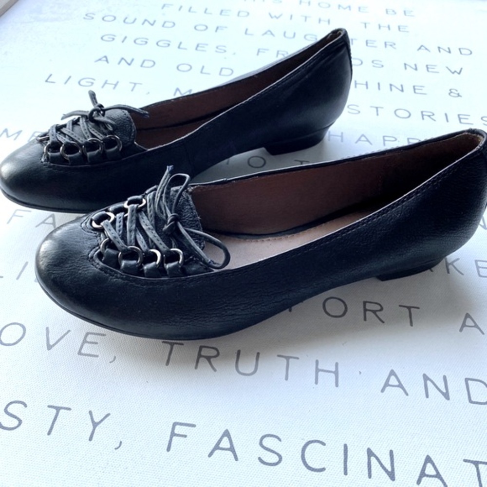 GEOX RESPIRA Black flats lace front shoes slip on leather women’s low heels 6.5 - Picture 2 of 7